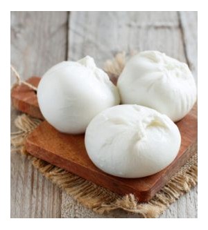 La differenza tra mozzarella e burrata: due formaggi freschi a pasta filata a confronto